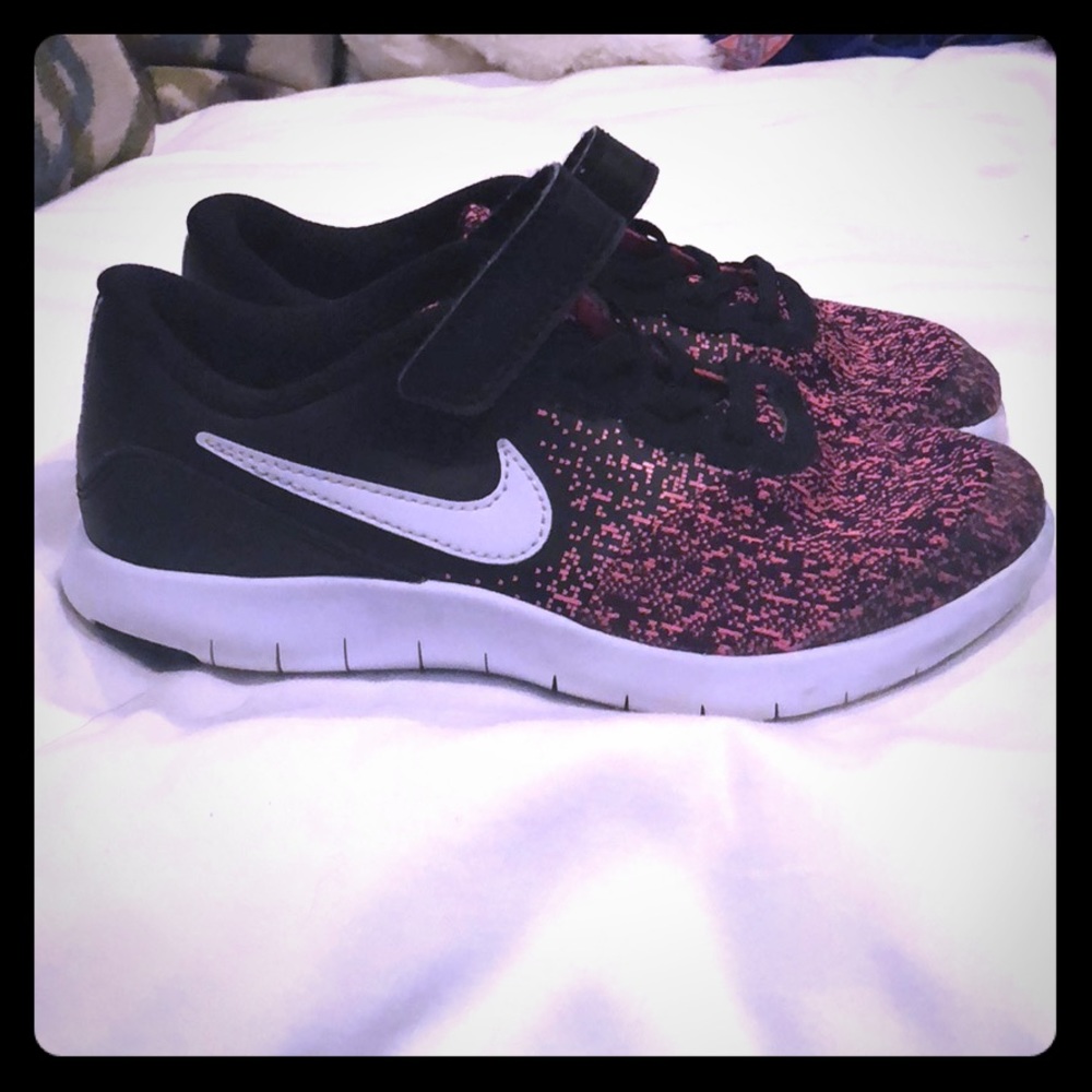 Girls sneakers